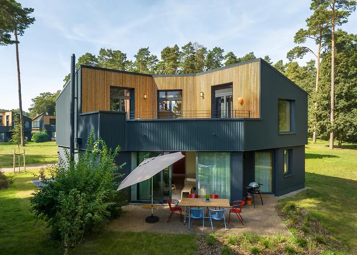 Villa: Elf am See - Haus 10